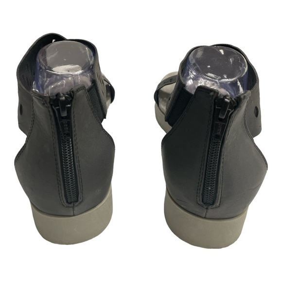 Yuu Phoria Womens Indy Open Toe Cross Strap Zipper Back Casual Sandals Size 12M - Picture 4 of 8